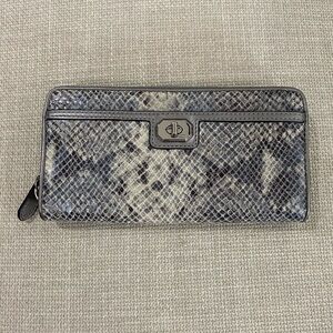 NWT Coach Accordion Zip Turnlock Wallet snake print